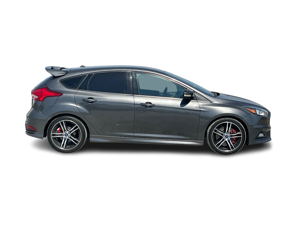 Thumbnail: 2017 Ford Focus - 19