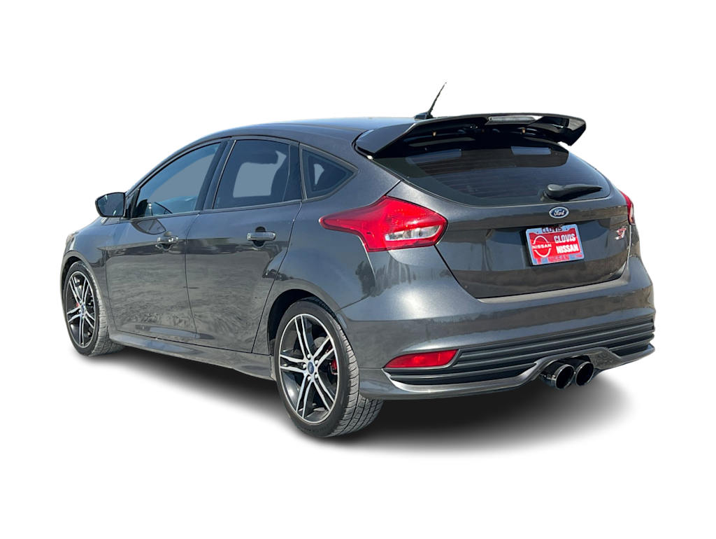 Thumbnail: 2017 Ford Focus - 4