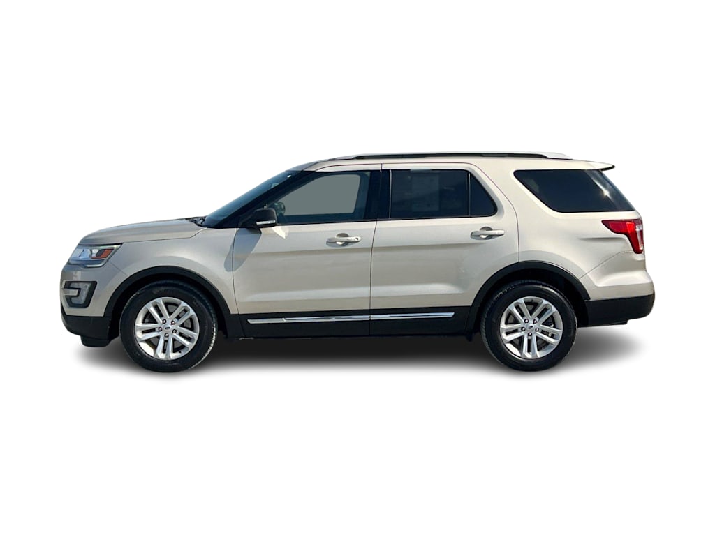 Thumbnail: 2017 Ford Explorer - 3