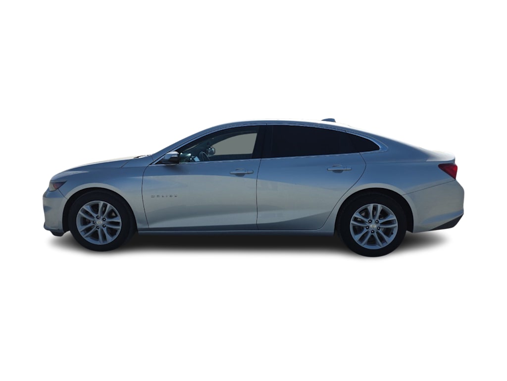 Thumbnail: 2018 Chevrolet Malibu - 3