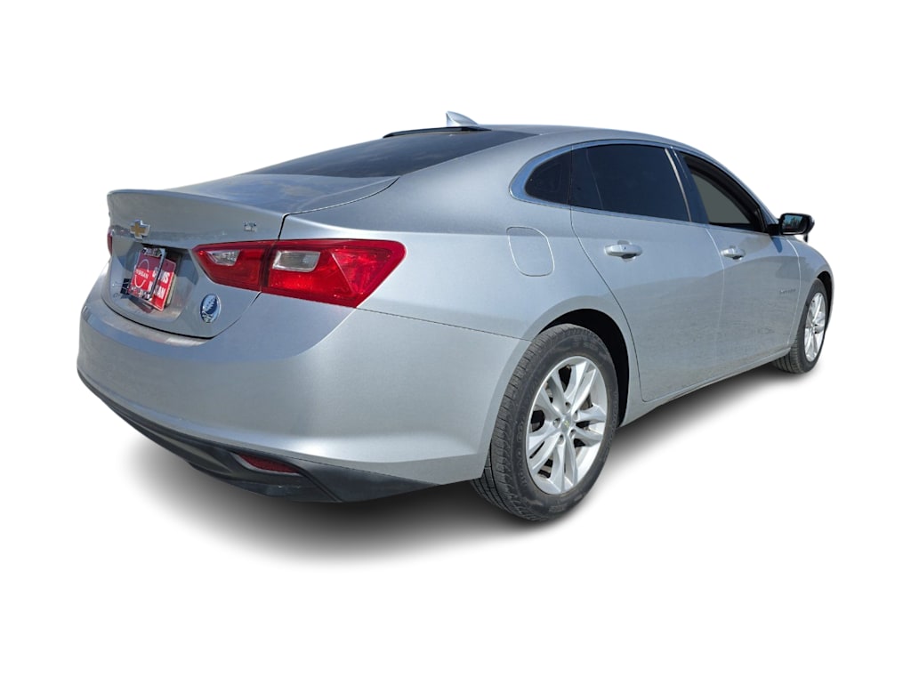 Thumbnail: 2018 Chevrolet Malibu - 18