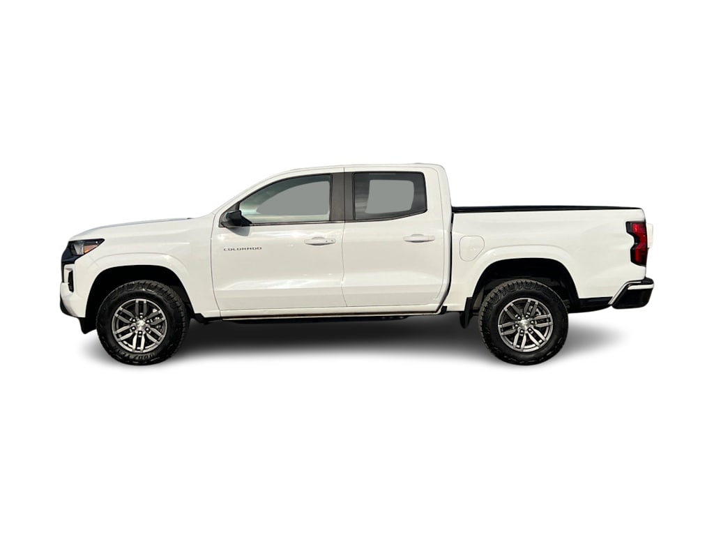 Thumbnail: 2023 Chevrolet Colorado - 3