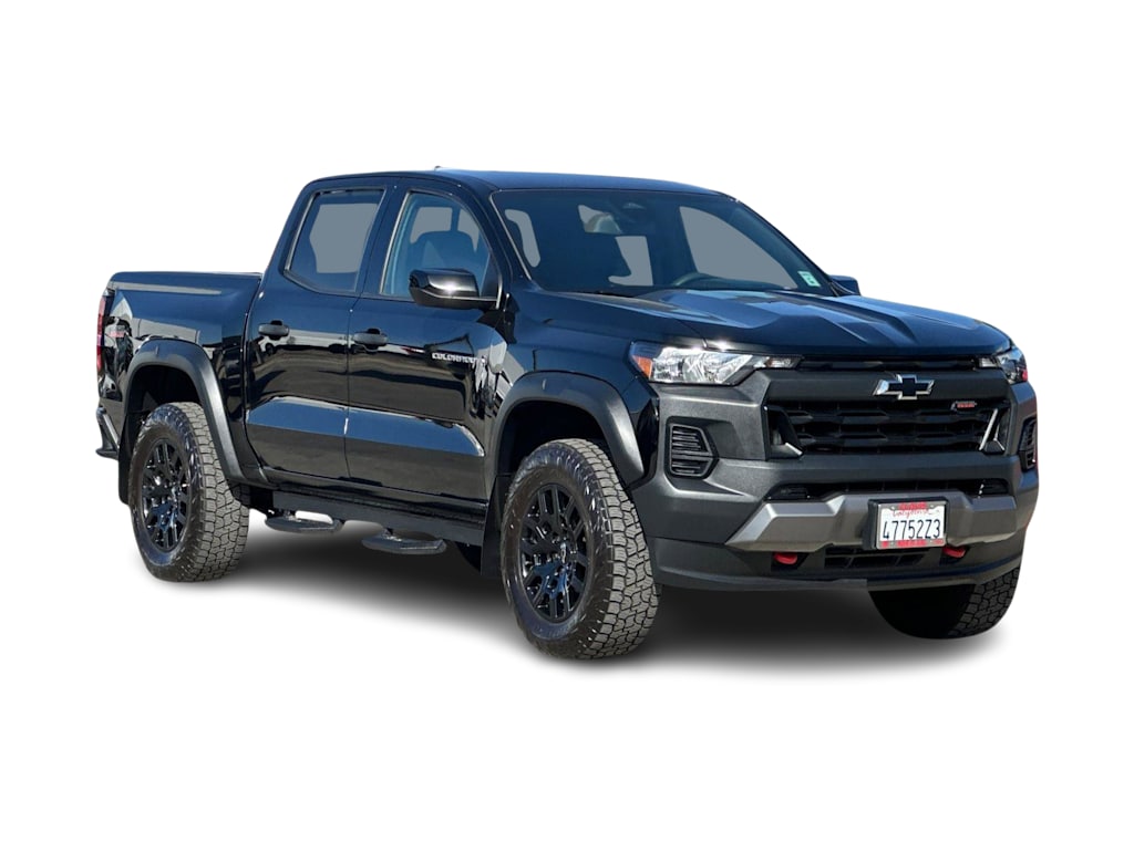 Thumbnail: 2024 Chevrolet Colorado - 21