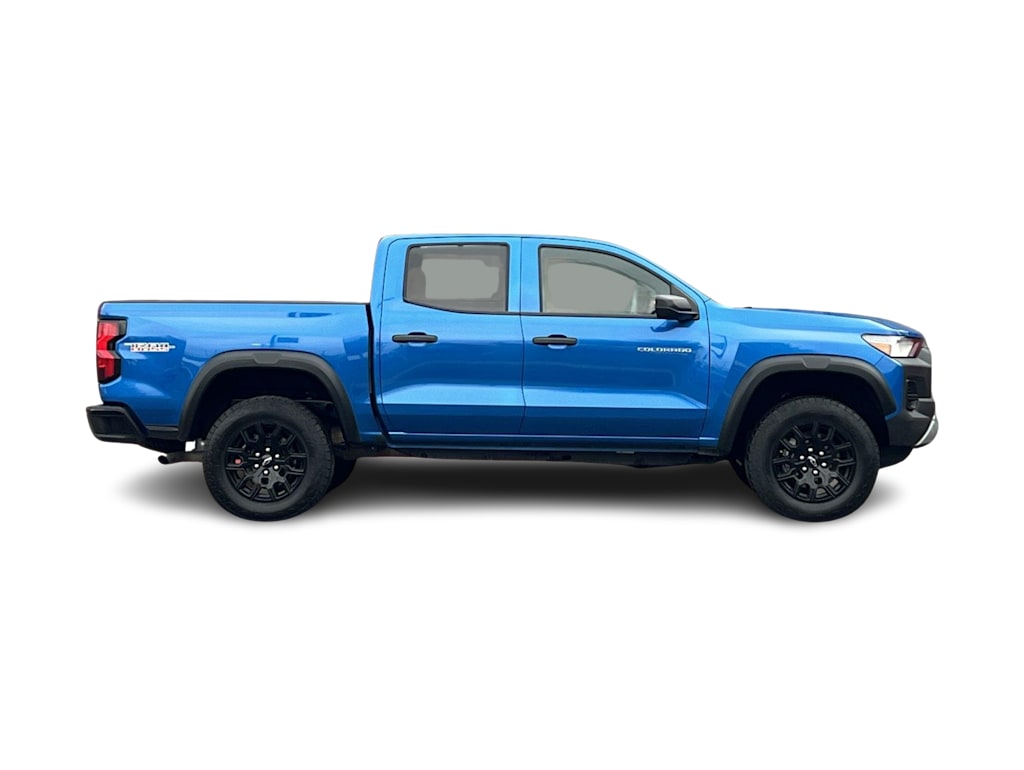 Thumbnail: 2023 Chevrolet Colorado - 19