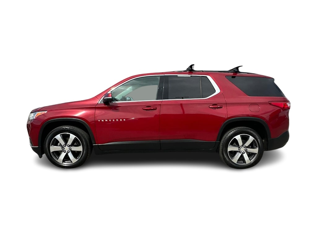 Thumbnail: 2021 Chevrolet Traverse - 3