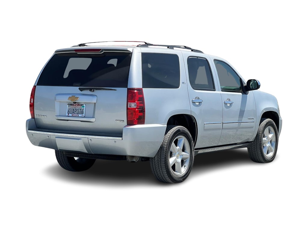 Thumbnail: 2012 Chevrolet Tahoe - 18