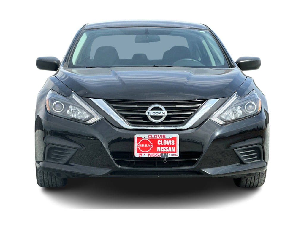 Thumbnail: 2017 Nissan Altima - 6