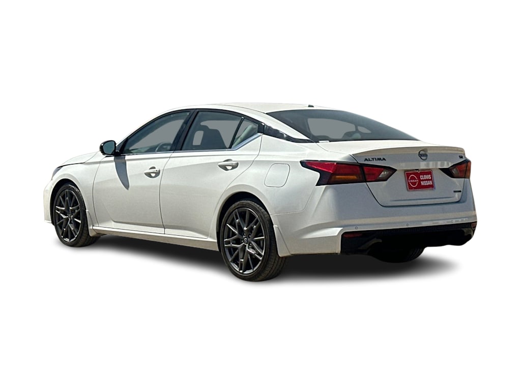 Thumbnail: 2024 Nissan Altima - 5