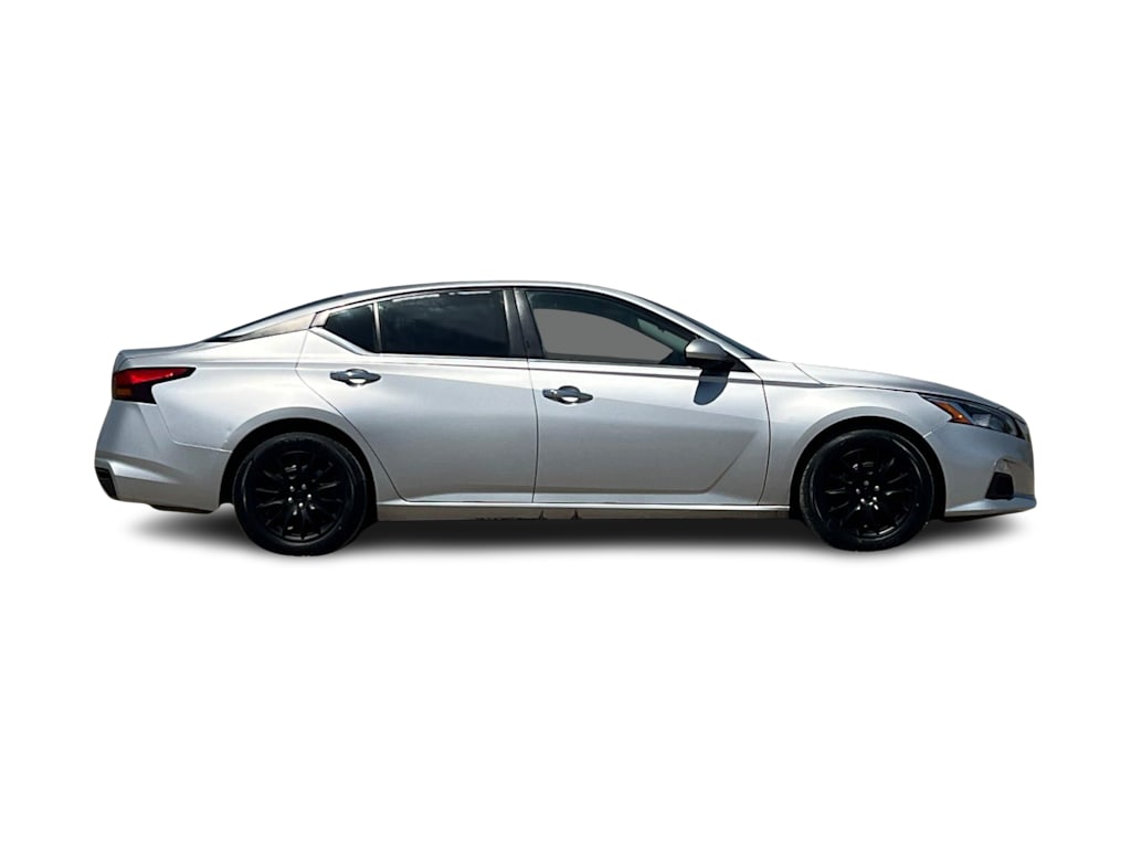 Thumbnail: 2021 Nissan Altima - 20