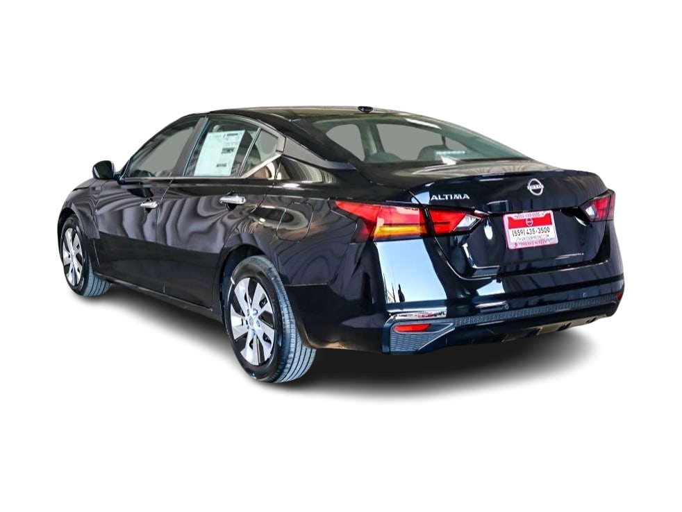 Thumbnail: 2025 Nissan Altima - 3