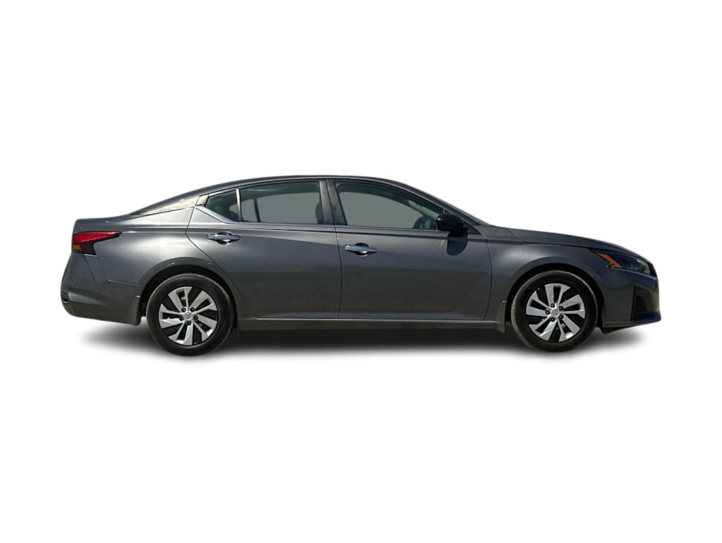 Thumbnail: 2024 Nissan Altima - 20