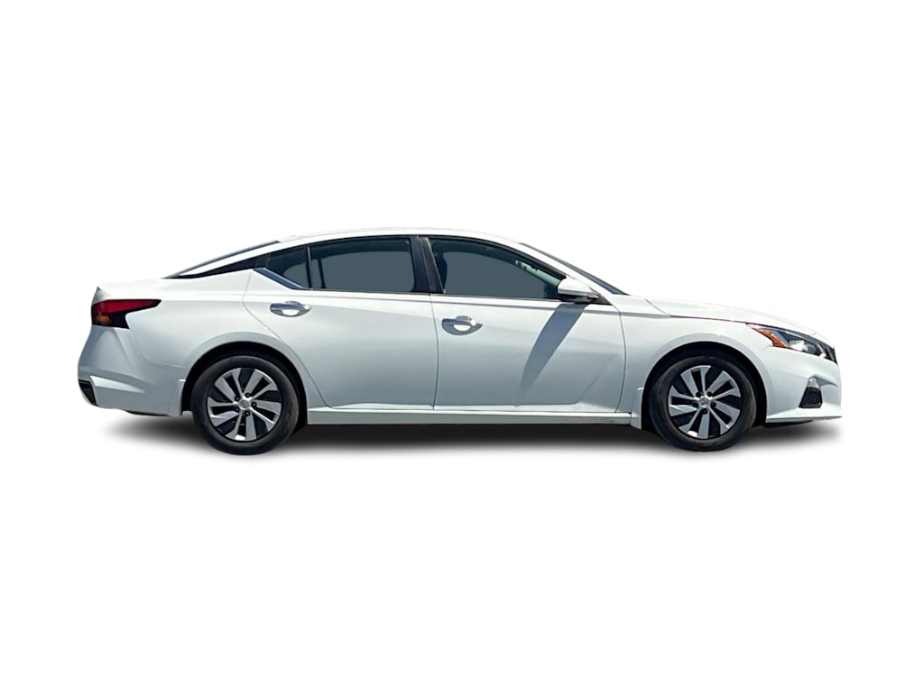 Thumbnail: 2019 Nissan Altima - 21