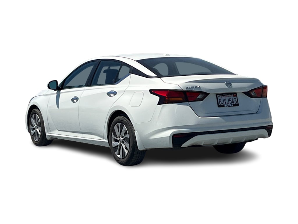 Thumbnail: 2019 Nissan Altima - 4