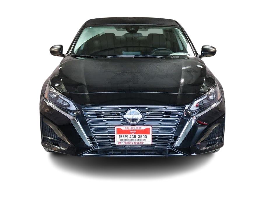 Thumbnail: 2025 Nissan Altima - 5