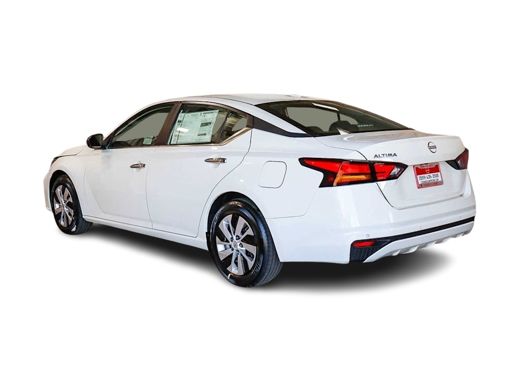 Thumbnail: 2025 Nissan Altima - 3