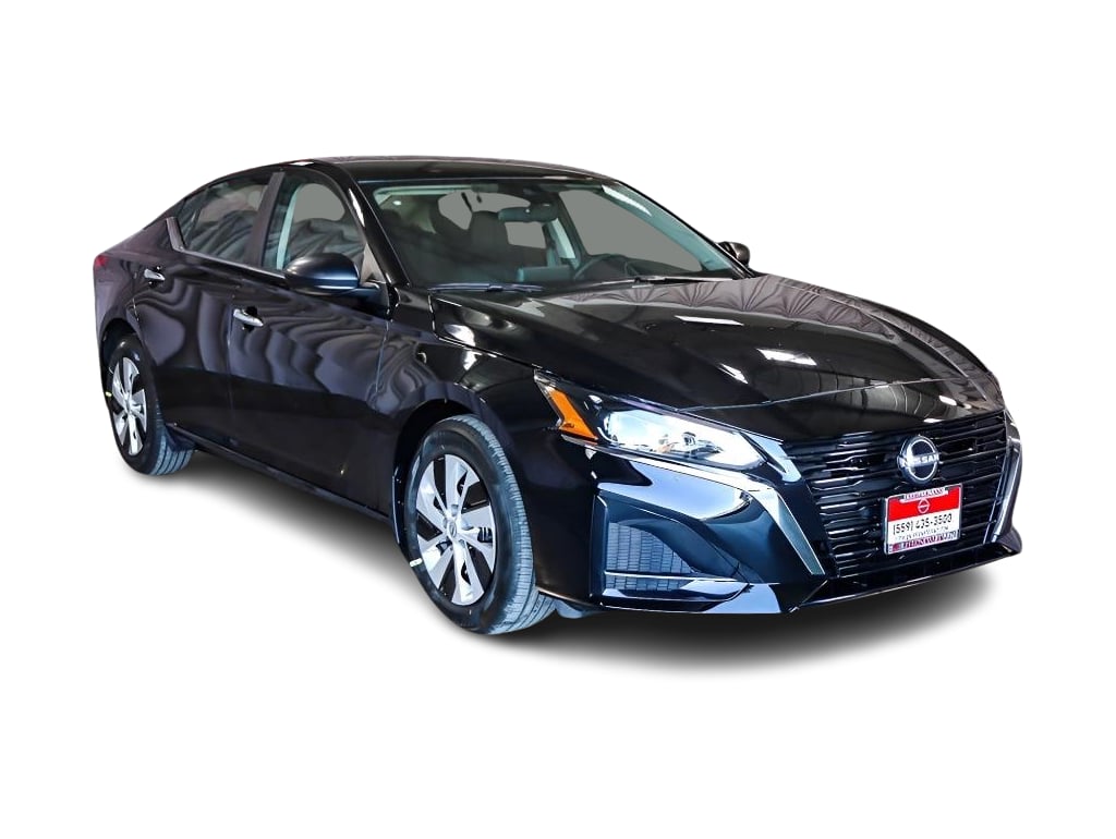 2025 Nissan Altima S 18