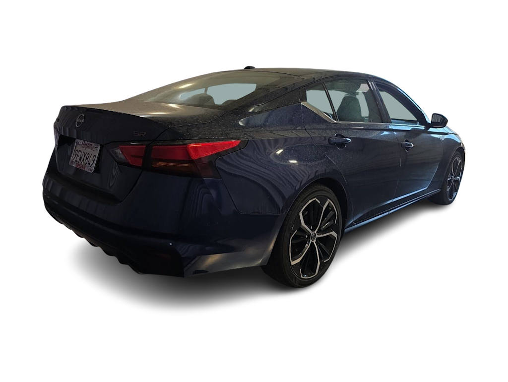 Thumbnail: 2023 Nissan Altima - 17