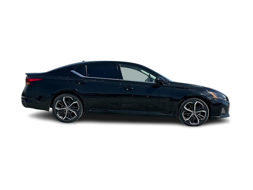 Thumbnail: 2023 Nissan Altima - 18