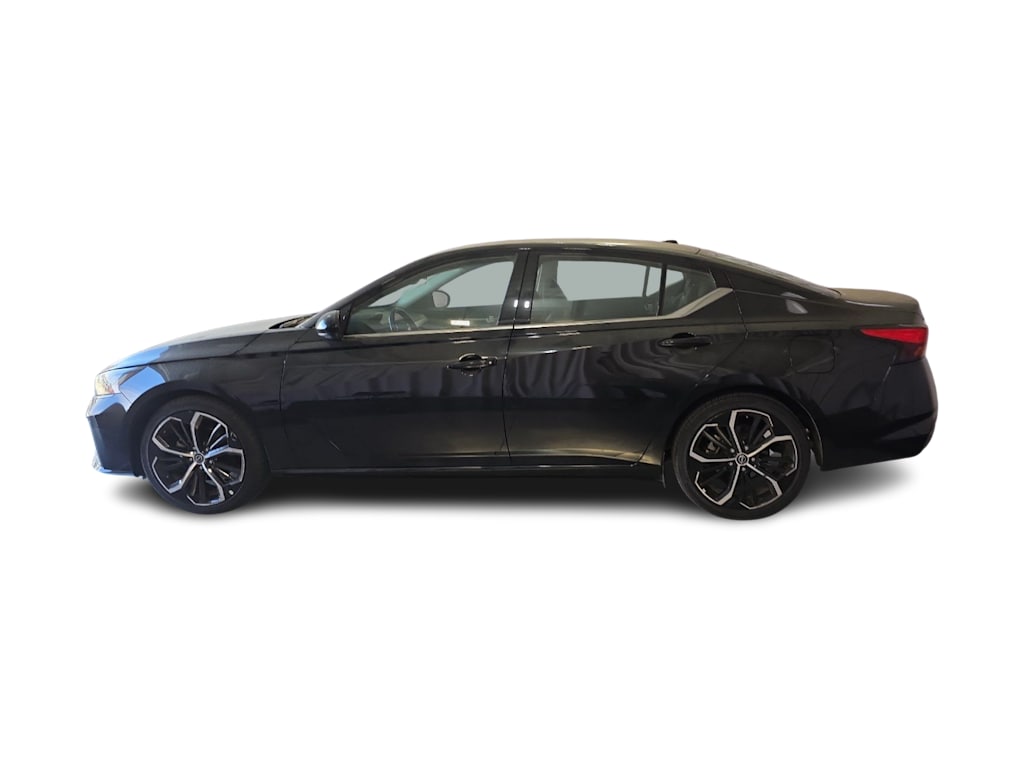 Thumbnail: 2023 Nissan Altima - 3