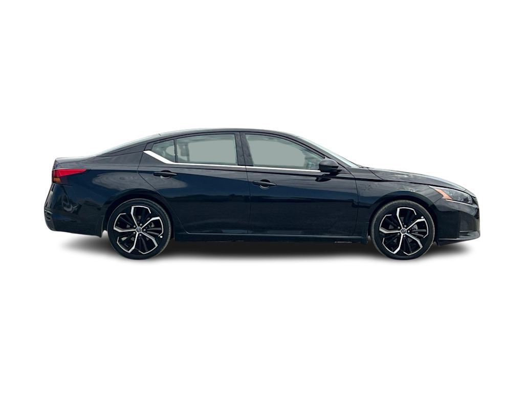 Thumbnail: 2024 Nissan Altima - 20