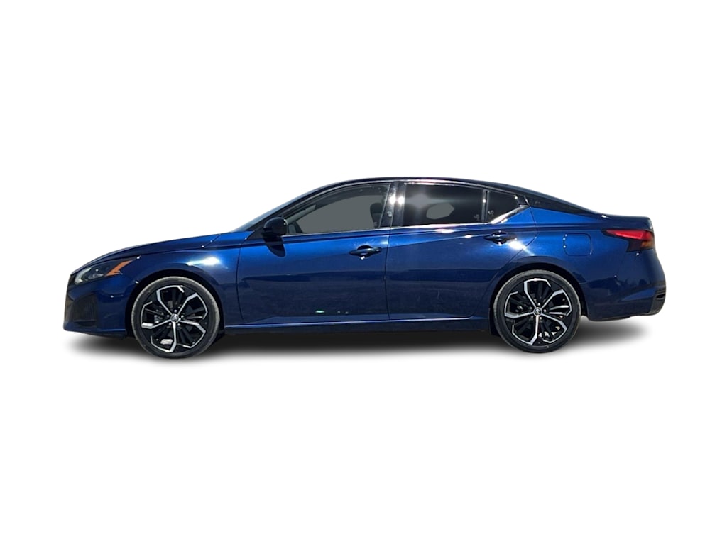Thumbnail: 2023 Nissan Altima - 3
