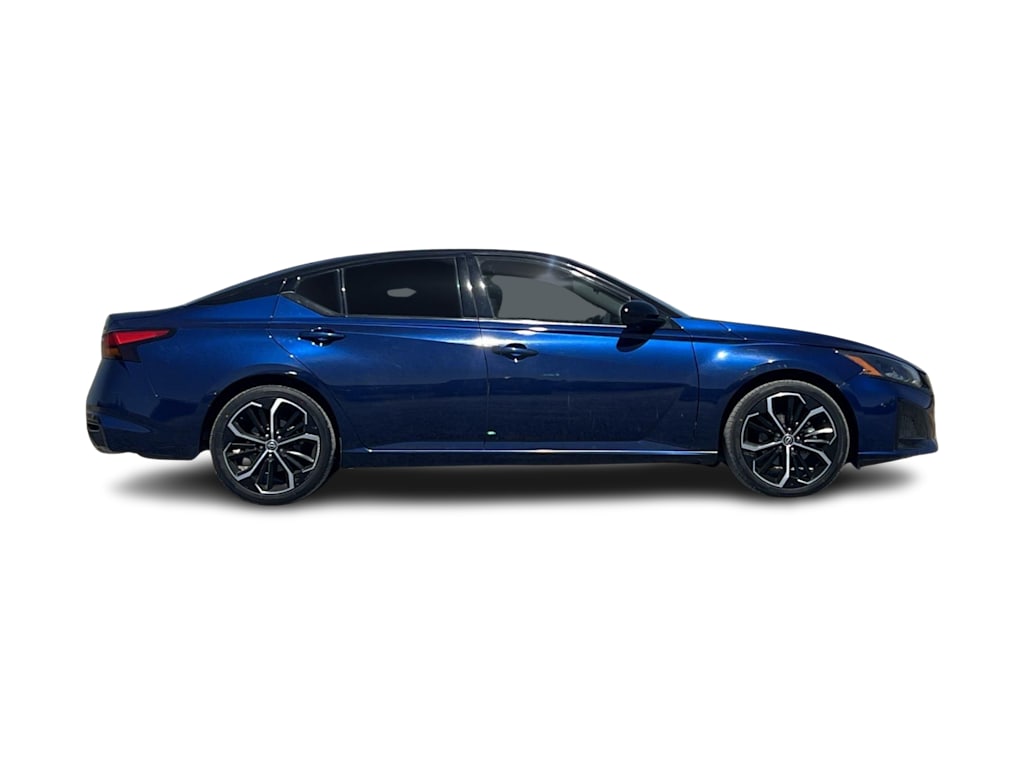 Thumbnail: 2023 Nissan Altima - 19