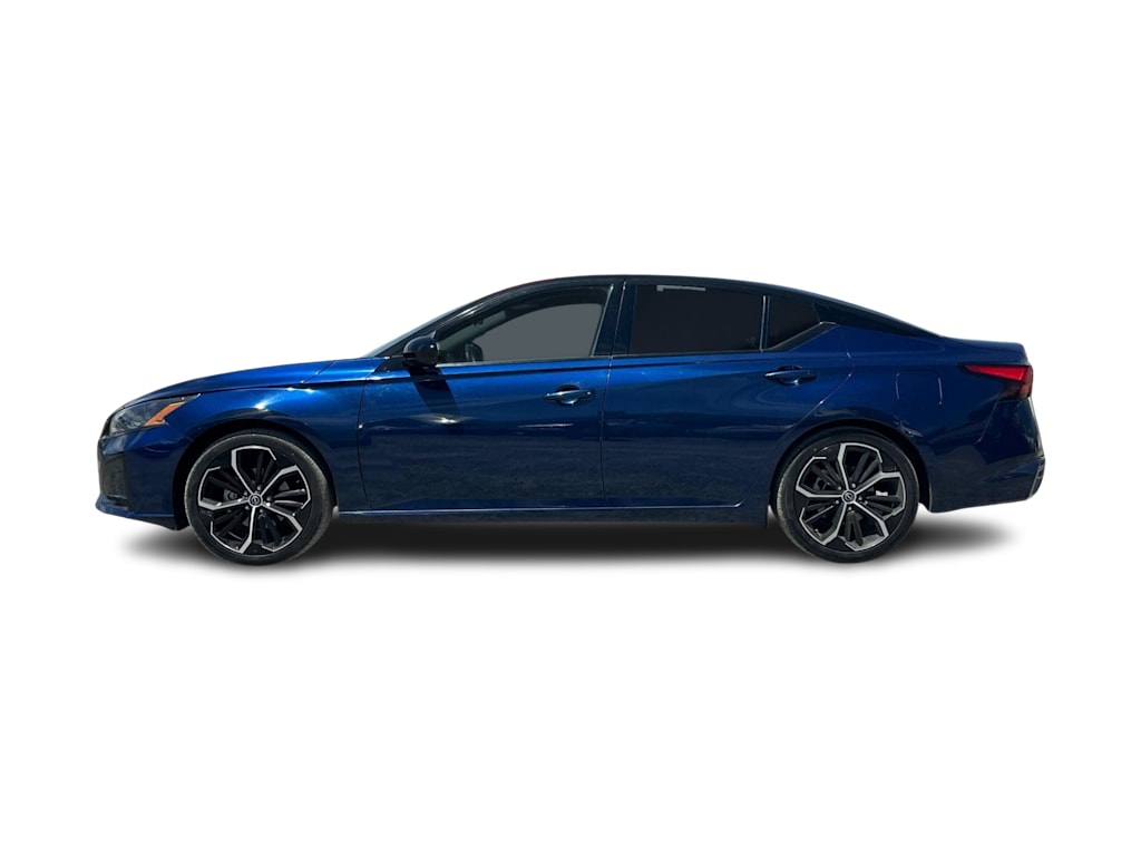 Thumbnail: 2023 Nissan Altima - 3