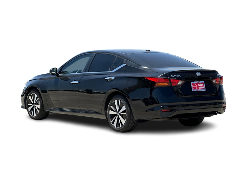 Thumbnail: 2022 Nissan Altima - 4