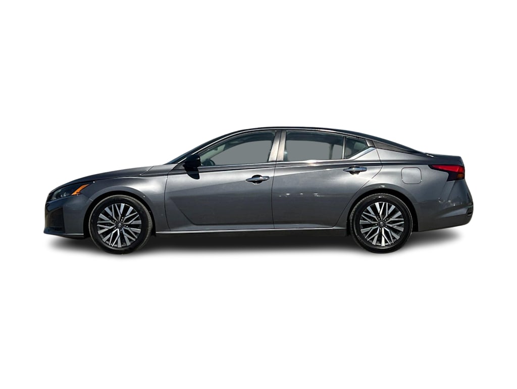 Thumbnail: 2024 Nissan Altima - 3