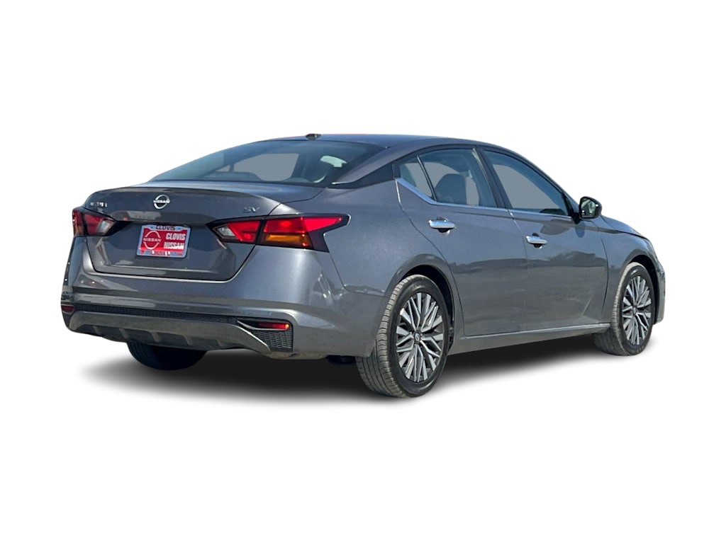 Thumbnail: 2024 Nissan Altima - 18