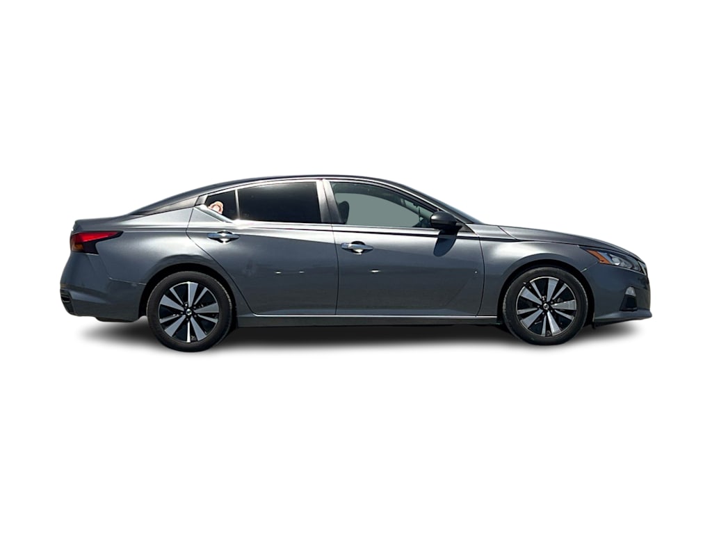 Thumbnail: 2022 Nissan Altima - 20