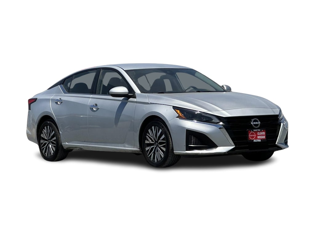 Thumbnail: 2023 Nissan Altima - 21