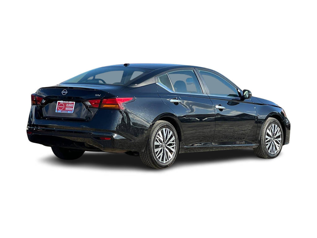 Thumbnail: 2024 Nissan Altima - 19
