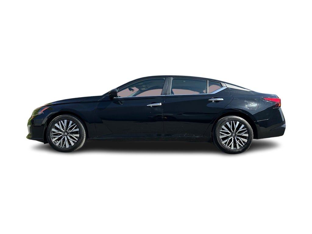 2024 Nissan Altima SV 3