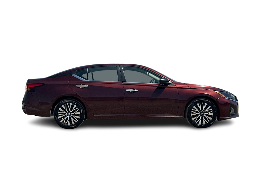 Thumbnail: 2025 Nissan Altima - 18