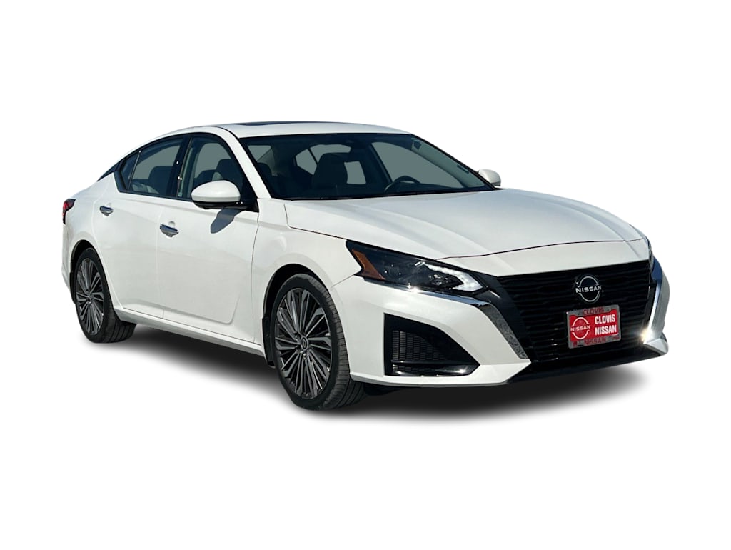 Thumbnail: 2023 Nissan Altima - 21