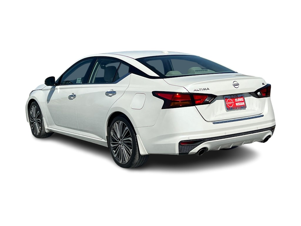 Thumbnail: 2023 Nissan Altima - 4