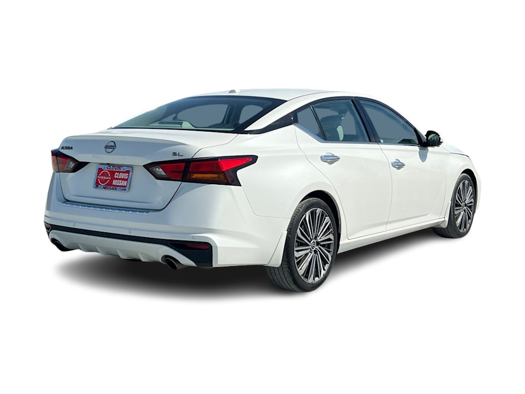 Thumbnail: 2023 Nissan Altima - 19