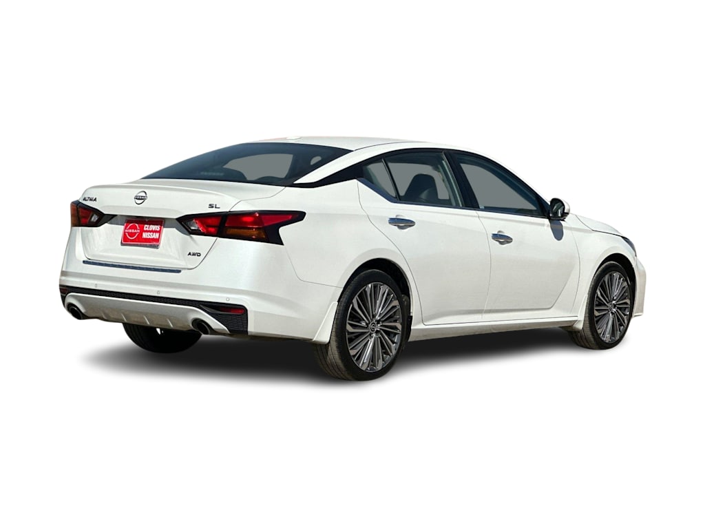 Thumbnail: 2023 Nissan Altima - 19