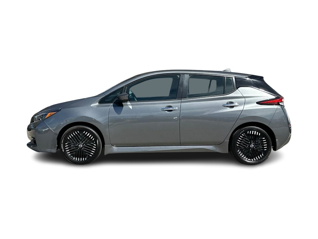 Thumbnail: 2023 Nissan Leaf - 3
