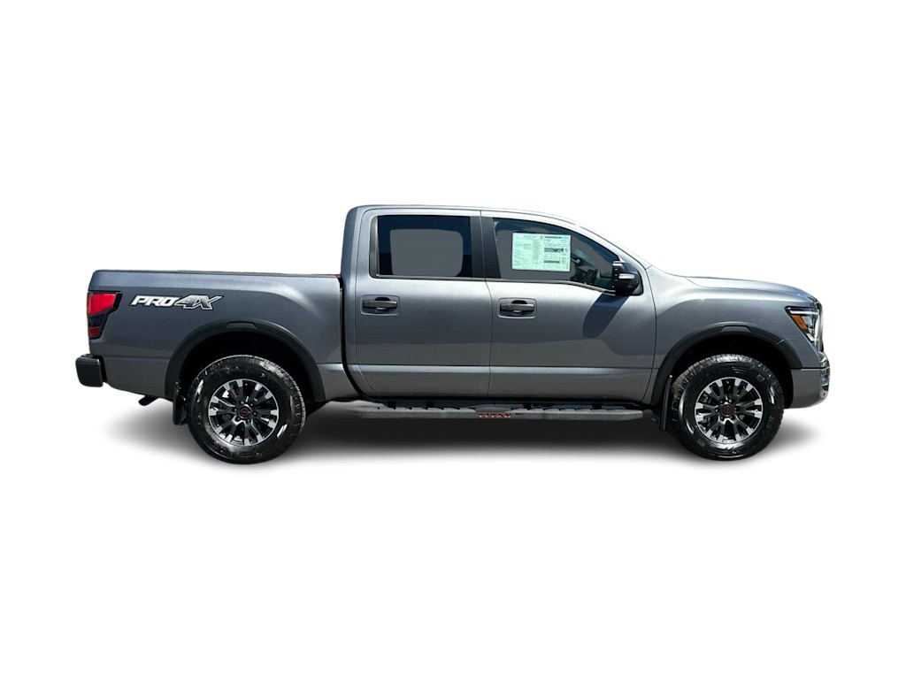 2024 Nissan Titan PRO-4X 16