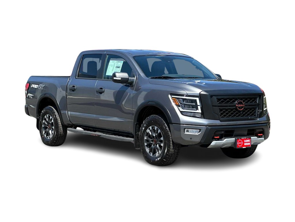 2024 Nissan Titan PRO-4X 17