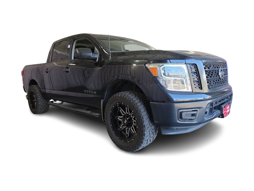 Thumbnail: 2018 Nissan Titan - 19