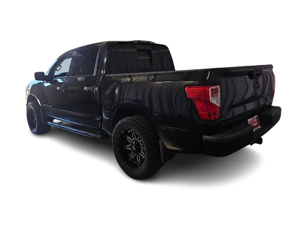 Thumbnail: 2018 Nissan Titan - 4