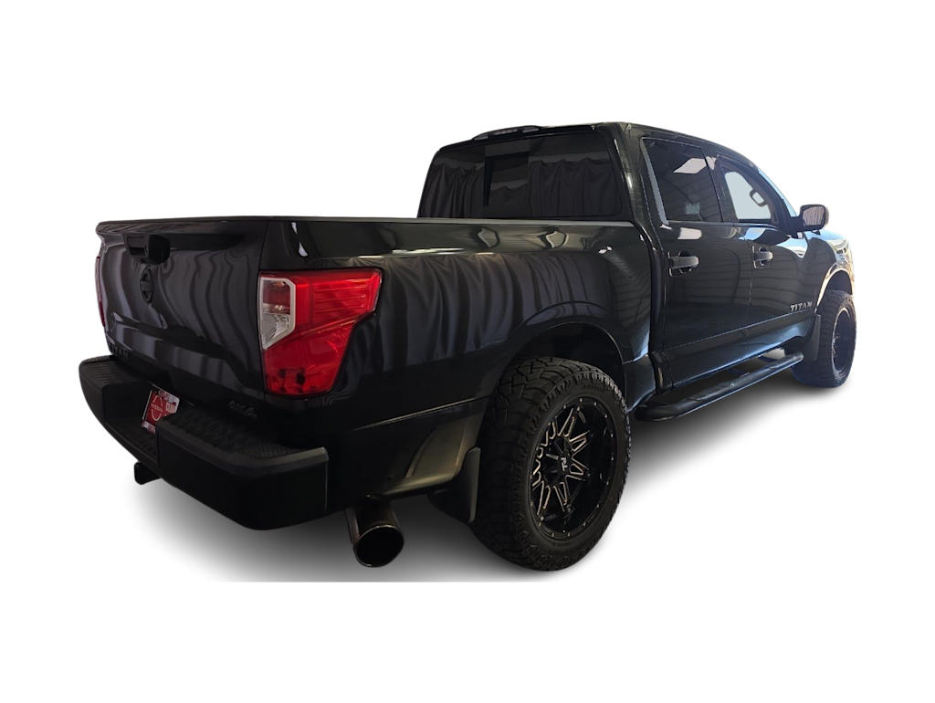 Thumbnail: 2018 Nissan Titan - 17