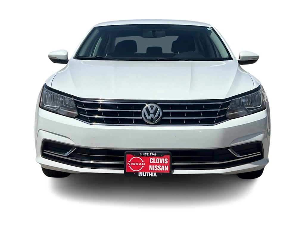 Thumbnail: 2017 Volkswagen Passat - 6