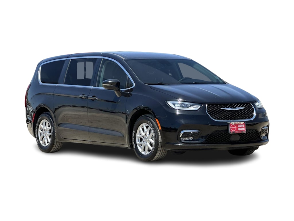 Thumbnail: 2024 Chrysler Pacifica - 21