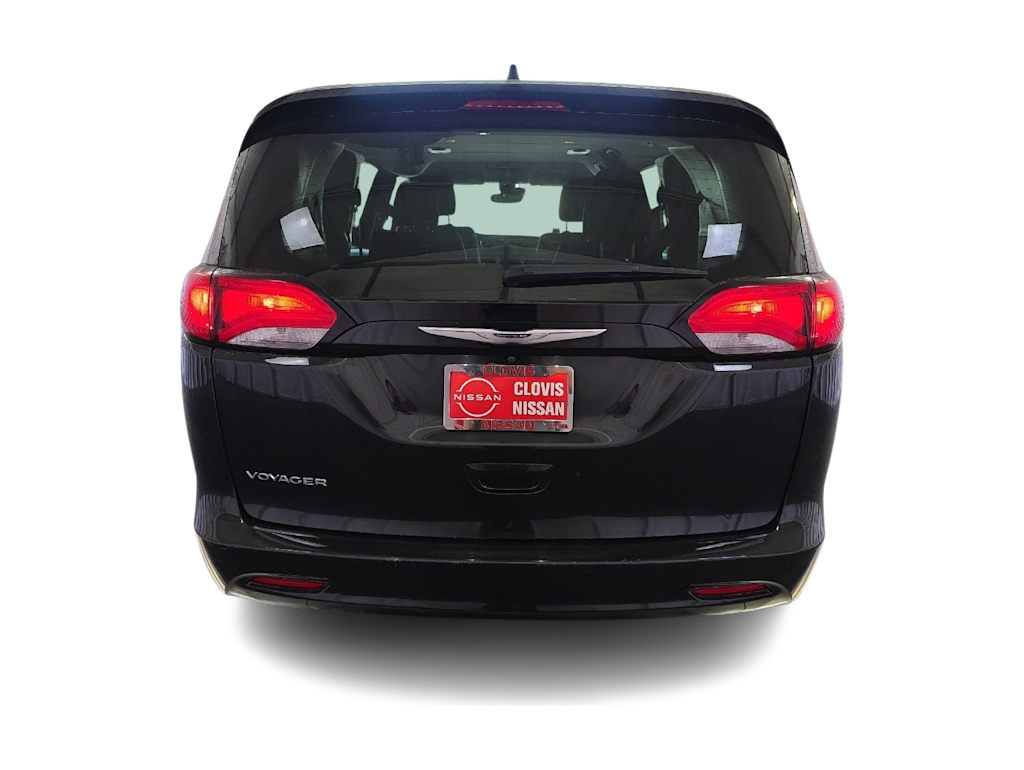 Thumbnail: 2023 Chrysler Voyager - 5