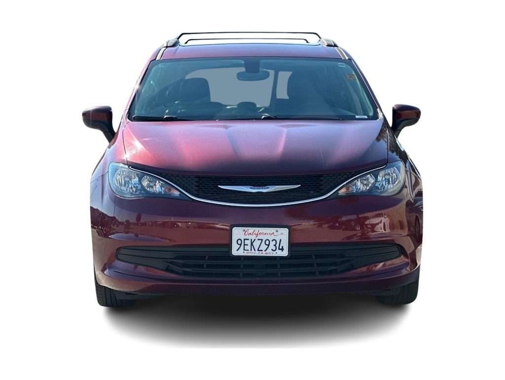 Thumbnail: 2020 Chrysler Voyager - 6