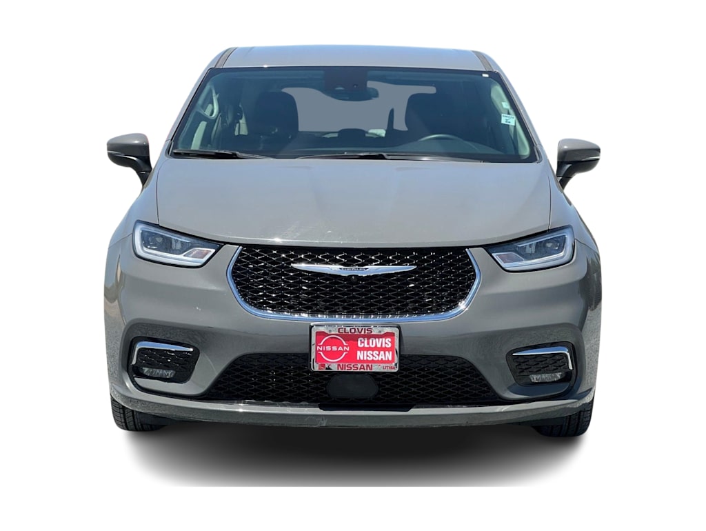 Thumbnail: 2023 Chrysler Pacifica - 6